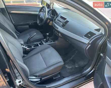 Черный Мицубиси Лансер, объемом двигателя 1.5 л и пробегом 263 тыс. км за 5300 $, фото 8 на Automoto.ua