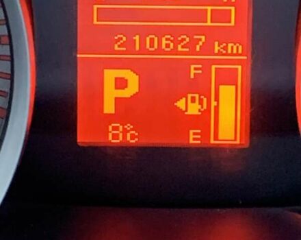 Черный Мицубиси Лансер, объемом двигателя 2 л и пробегом 210 тыс. км за 7000 $, фото 5 на Automoto.ua