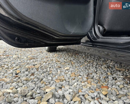 Черный Мицубиси Лансер, объемом двигателя 1.58 л и пробегом 202 тыс. км за 4100 $, фото 9 на Automoto.ua