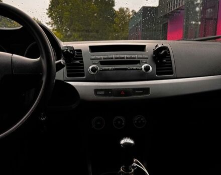 Черный Мицубиси Лансер, объемом двигателя 1.5 л и пробегом 250 тыс. км за 6700 $, фото 5 на Automoto.ua