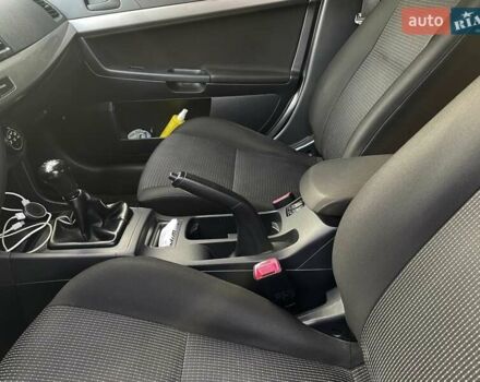 Чорний Міцубісі Lancer, об'ємом двигуна 1.5 л та пробігом 184 тис. км за 6000 $, фото 10 на Automoto.ua
