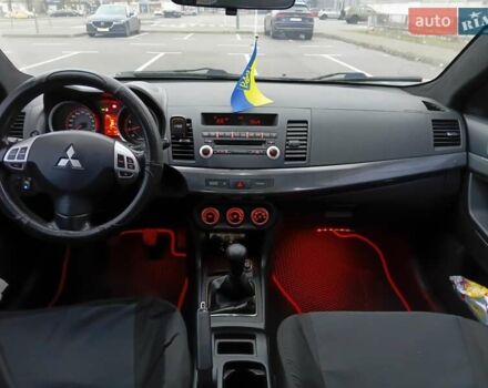 Чорний Міцубісі Lancer, об'ємом двигуна 2 л та пробігом 275 тис. км за 5200 $, фото 8 на Automoto.ua