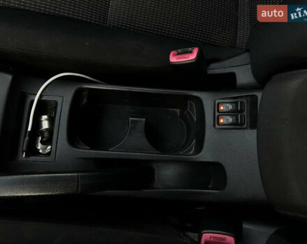 Черный Мицубиси Лансер, объемом двигателя 1.5 л и пробегом 285 тыс. км за 4800 $, фото 16 на Automoto.ua