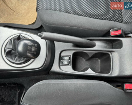 Чорний Міцубісі Lancer, об'ємом двигуна 1.58 л та пробігом 128 тис. км за 5999 $, фото 16 на Automoto.ua