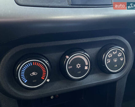 Чорний Міцубісі Lancer, об'ємом двигуна 1.5 л та пробігом 203 тис. км за 6250 $, фото 14 на Automoto.ua