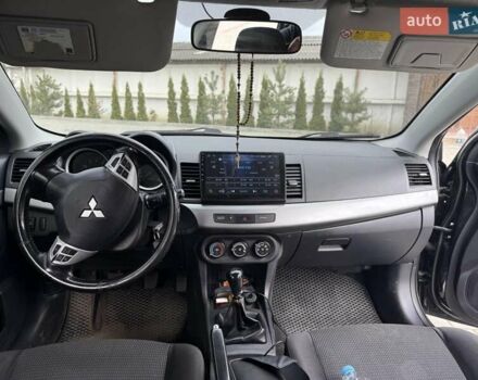 Чорний Міцубісі Lancer, об'ємом двигуна 1.5 л та пробігом 270 тис. км за 6000 $, фото 7 на Automoto.ua