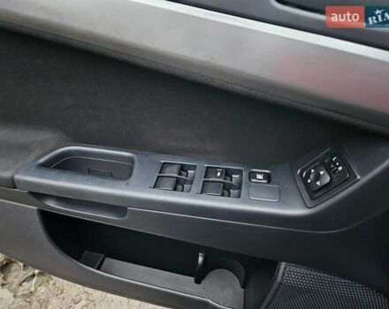 Черный Мицубиси Лансер, объемом двигателя 1.5 л и пробегом 222 тыс. км за 4900 $, фото 24 на Automoto.ua