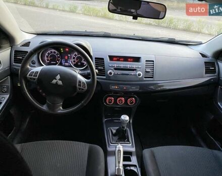 Чорний Міцубісі Lancer, об'ємом двигуна 2.4 л та пробігом 174 тис. км за 8500 $, фото 6 на Automoto.ua