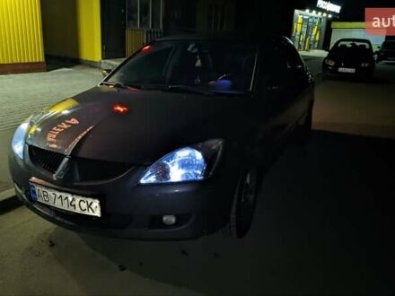 Міцубісі Lancer 2005 у Тростянце на Automoto.ua Чорний Міцубісі Lancer, об'ємом двигуна 1.58 л та пробігом 290 тис. км за 4200 $, фото 1 на Automoto.ua