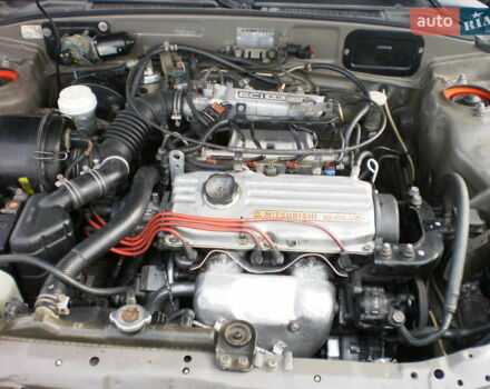 Коричневый Мицубиси Лансер, объемом двигателя 1.5 л и пробегом 220 тыс. км за 1800 $, фото 3 на Automoto.ua