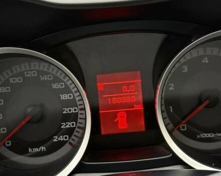 Червоний Міцубісі Lancer, об'ємом двигуна 1.8 л та пробігом 168 тис. км за 5600 $, фото 3 на Automoto.ua