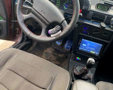 Красный Мицубиси Лансер, объемом двигателя 1.2 л и пробегом 420 тыс. км за 1900 $, фото 4 на Automoto.ua