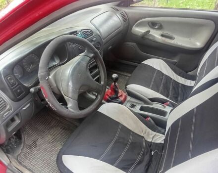 Червоний Міцубісі Lancer, об'ємом двигуна 1.3 л та пробігом 3 тис. км за 1079 $, фото 3 на Automoto.ua