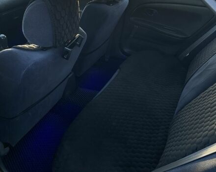 Красный Мицубиси Лансер, объемом двигателя 1.3 л и пробегом 182 тыс. км за 3000 $, фото 10 на Automoto.ua