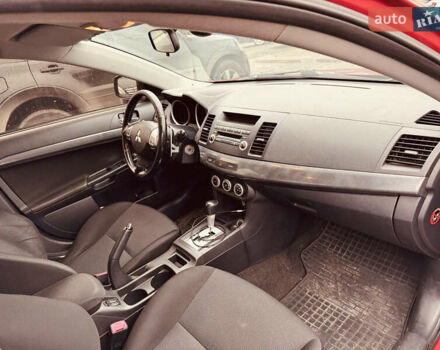Міцубісі Lancer 2007 у Львові на Automoto.ua Червоний Міцубісі Lancer, об'ємом двигуна 2 л та пробігом 220 тис. км за 4300 $, фото 2 на Automoto.ua