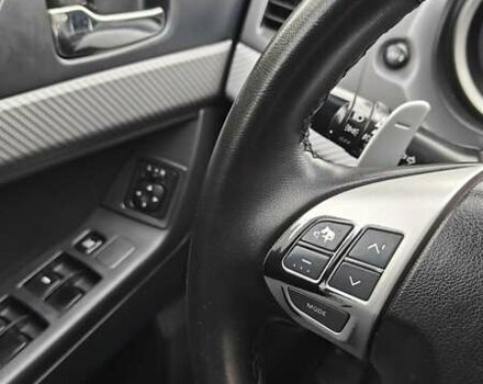 Червоний Міцубісі Lancer, об'ємом двигуна 2 л та пробігом 186 тис. км за 5600 $, фото 16 на Automoto.ua