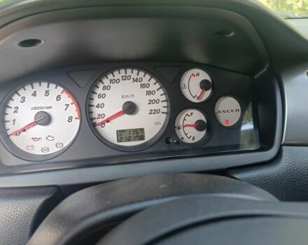 Красный Мицубиси Лансер, объемом двигателя 0 л и пробегом 221 тыс. км за 5500 $, фото 6 на Automoto.ua