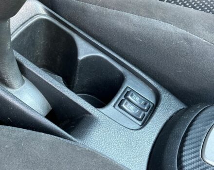 Красный Мицубиси Лансер, объемом двигателя 1.6 л и пробегом 230 тыс. км за 5300 $, фото 10 на Automoto.ua