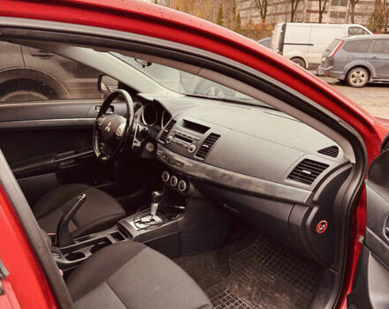 Міцубісі Lancer 2007 у Львові на Automoto.ua Червоний Міцубісі Lancer, об'ємом двигуна 2 л та пробігом 220 тис. км за 4300 $, фото 3 на Automoto.ua