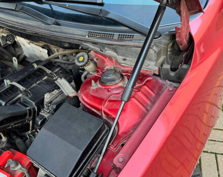 Красный Мицубиси Лансер, объемом двигателя 2 л и пробегом 143 тыс. км за 5200 $, фото 14 на Automoto.ua