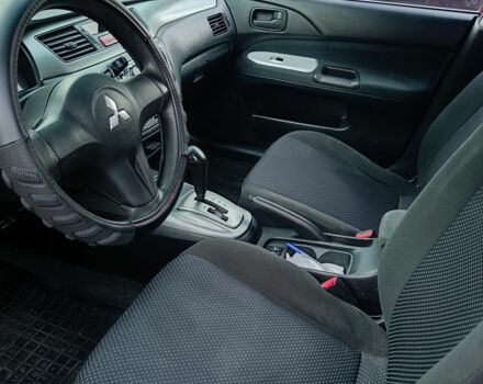 Червоний Міцубісі Lancer, об'ємом двигуна 1.6 л та пробігом 227 тис. км за 5300 $, фото 6 на Automoto.ua
