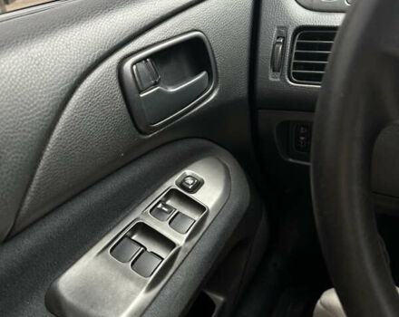 Червоний Міцубісі Lancer, об'ємом двигуна 1.6 л та пробігом 224 тис. км за 4300 $, фото 9 на Automoto.ua