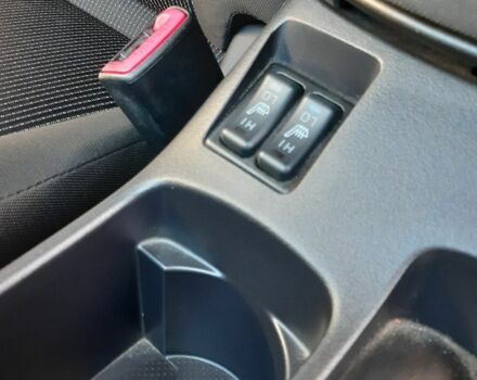 Красный Мицубиси Лансер, объемом двигателя 2 л и пробегом 110 тыс. км за 7500 $, фото 18 на Automoto.ua