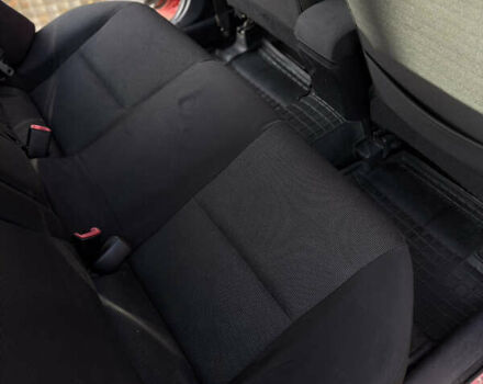 Червоний Міцубісі Lancer, об'ємом двигуна 2 л та пробігом 215 тис. км за 6500 $, фото 9 на Automoto.ua