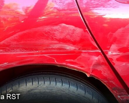 Червоний Міцубісі Lancer, об'ємом двигуна 1.6 л та пробігом 266 тис. км за 2900 $, фото 4 на Automoto.ua