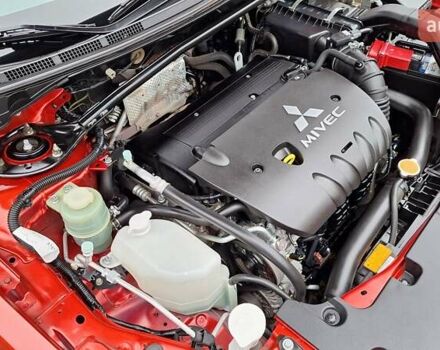 Красный Мицубиси Лансер, объемом двигателя 2 л и пробегом 120 тыс. км за 7800 $, фото 33 на Automoto.ua