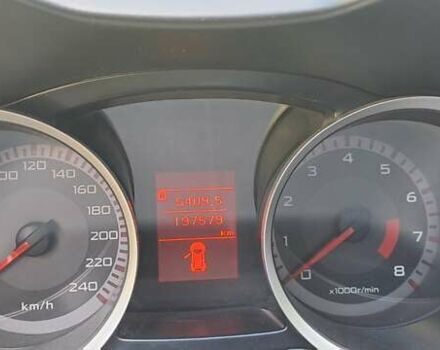 Червоний Міцубісі Lancer, об'ємом двигуна 2 л та пробігом 197 тис. км за 7300 $, фото 4 на Automoto.ua