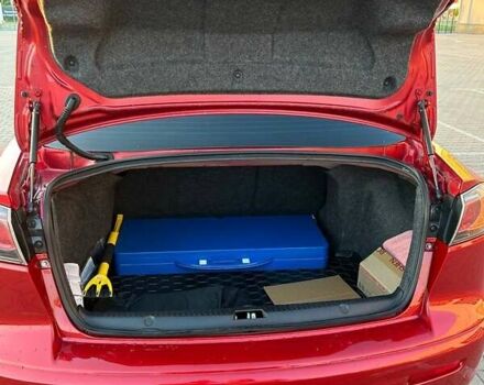 Красный Мицубиси Лансер, объемом двигателя 1.5 л и пробегом 81 тыс. км за 8800 $, фото 9 на Automoto.ua