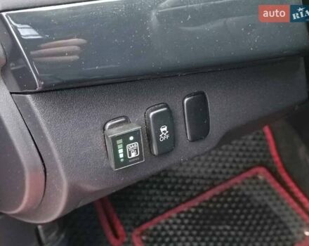 Червоний Міцубісі Lancer, об'ємом двигуна 2 л та пробігом 136 тис. км за 10990 $, фото 18 на Automoto.ua