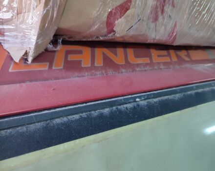 Красный Мицубиси Лансер, объемом двигателя 0 л и пробегом 250 тыс. км за 450 $, фото 4 на Automoto.ua