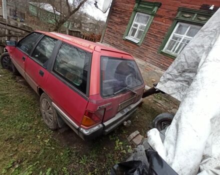 Красный Мицубиси Лансер, объемом двигателя 1.8 л и пробегом 250 тыс. км за 700 $, фото 2 на Automoto.ua