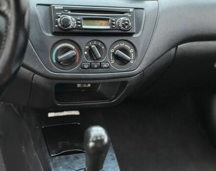 Красный Мицубиси Лансер, объемом двигателя 1.6 л и пробегом 290 тыс. км за 2800 $, фото 8 на Automoto.ua