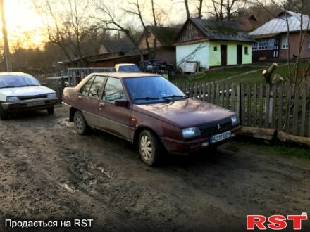 Червоний Міцубісі Lancer, об'ємом двигуна 1.5 л та пробігом 200 тис. км за 700 $, фото 1 на Automoto.ua