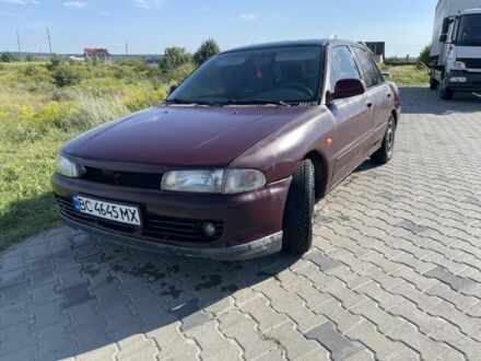 Мицубиси Лансер 1995 в Яворове на Automoto.ua Красный Мицубиси Лансер, объемом двигателя 1.6 л и пробегом 318 тыс. км за 1600 $, фото 1 на Automoto.ua