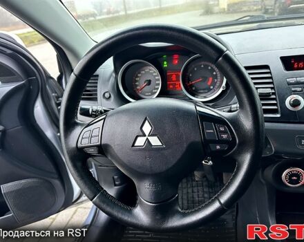 Міцубісі Lancer, об'ємом двигуна 2 л та пробігом 275 тис. км за 4999 $, фото 8 на Automoto.ua