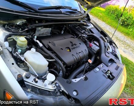Мицубиси Лансер, объемом двигателя 2 л и пробегом 100 тыс. км за 8700 $, фото 5 на Automoto.ua