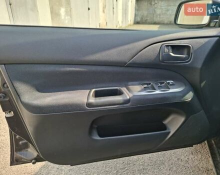 Мицубиси Лансер, объемом двигателя 1.6 л и пробегом 131 тыс. км за 6400 $, фото 6 на Automoto.ua