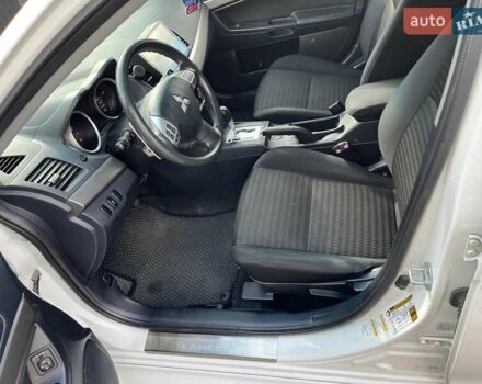 Мицубиси Лансер, объемом двигателя 2.36 л и пробегом 273 тыс. км за 9500 $, фото 10 на Automoto.ua