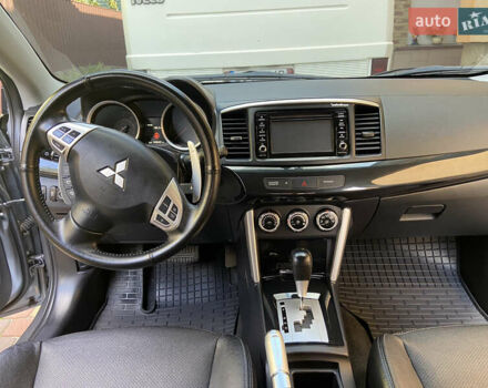 Мицубиси Лансер, объемом двигателя 2.4 л и пробегом 126 тыс. км за 11300 $, фото 10 на Automoto.ua