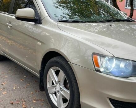 Желтый Мицубиси Лансер, объемом двигателя 1.5 л и пробегом 221 тыс. км за 5300 $, фото 2 на Automoto.ua