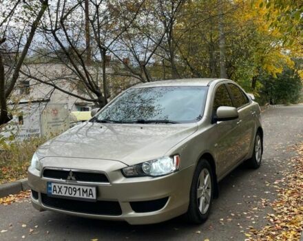 Желтый Мицубиси Лансер, объемом двигателя 1.5 л и пробегом 221 тыс. км за 5300 $, фото 1 на Automoto.ua