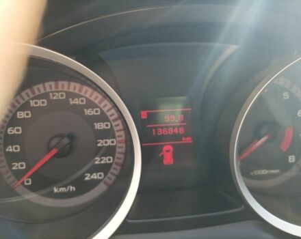 Желтый Мицубиси Лансер, объемом двигателя 2 л и пробегом 137 тыс. км за 7300 $, фото 7 на Automoto.ua