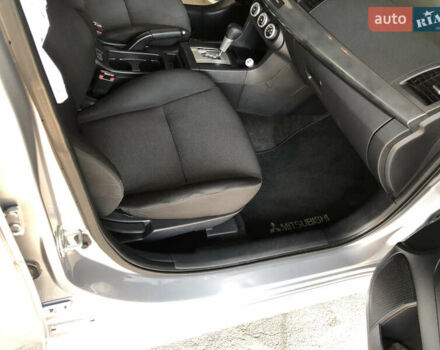 Серый Мицубиси Лансер, объемом двигателя 1.8 л и пробегом 120 тыс. км за 8000 $, фото 8 на Automoto.ua