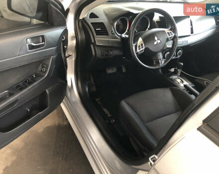 Серый Мицубиси Лансер, объемом двигателя 1.8 л и пробегом 120 тыс. км за 8000 $, фото 9 на Automoto.ua