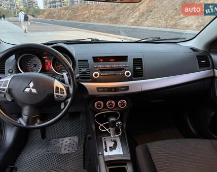 Серый Мицубиси Лансер, объемом двигателя 1.8 л и пробегом 248 тыс. км за 6400 $, фото 7 на Automoto.ua