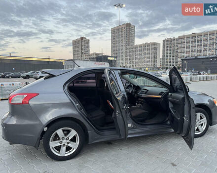 Серый Мицубиси Лансер, объемом двигателя 1.8 л и пробегом 248 тыс. км за 6400 $, фото 13 на Automoto.ua